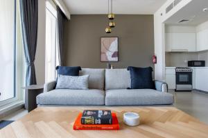 Blueground Dubai Creek Harbour pool gym DXB-1186