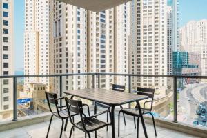 Blueground Marina pool wd nr Dubai Mall DXB-1590