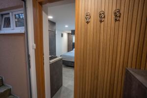 Apartment Popadic with pool Boka bay