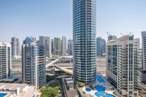 Blueground Dubai Marina jacuzzi nr Beach DXB-1733