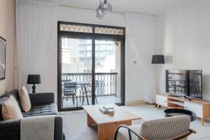 Blueground Old Town pool nr Dubai Fountain DXB-1736