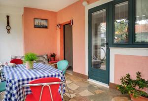Apartments Nives