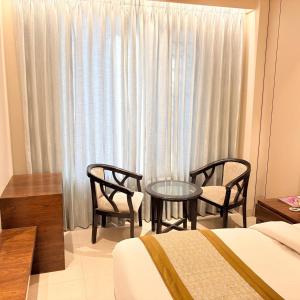 Hotel Raj Mahal Inn 2 Min Walk From New Delhi Railway Station