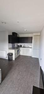 Modern 2 Bedroom - Mackenzie