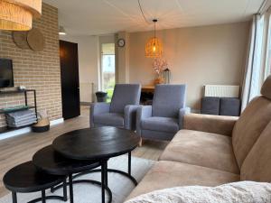 Bungalow 6 op Recreatiepark De Wielen