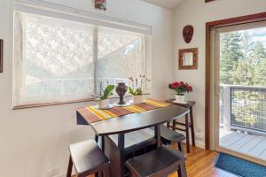 Secluded home close to outdoor recreation