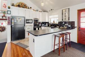 Secluded home close to outdoor recreation