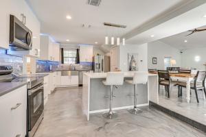 2 Mi to Lake Bastrop! Modern Family Retreat