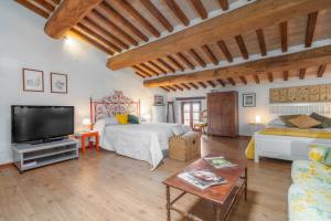 Vana Hills House