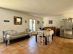 MAIS 308 Les Grenettes garden, parking, beach