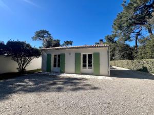 MAIS 308 Les Grenettes garden, parking, beach