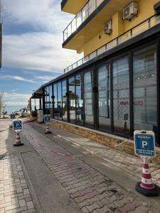 Heming-way Hotel