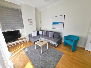 Leonidas privileged home