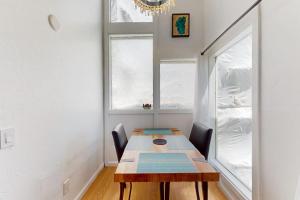 Tahoe Village condo in Stateline with mountain views sleeps 4