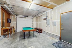 Family friendly home near the ocean with a yard gas grill full kitchen W&D