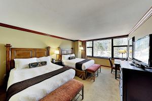 Ski-in-ski-out Everline Resort & Spa - two adjacent units