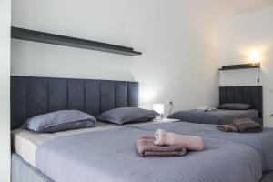 208 Lumina Shores Apartment