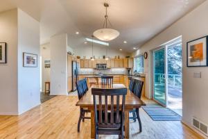 Dog-friendly house with ocean & mountain views - easy beach & park access game room