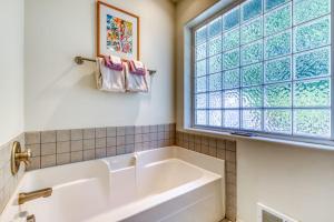 Dog-friendly house with ocean & mountain views - easy beach & park access game room