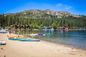 Superb lakefront home with mountain & lake views fireplace tennis & washer&dryer