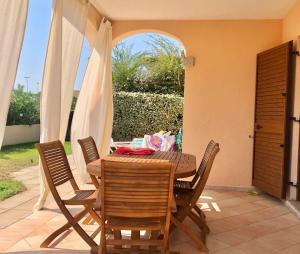 ISS Travel, Apartment Euro in San Teodoro, groundfloor, 2 bedrooms, 6 beds, with air conditioning