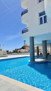 The Navigator - Ocean Heights