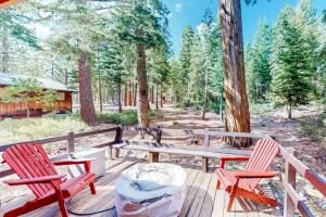 Relaxing house with WiFi gas fireplace & washer&dryer