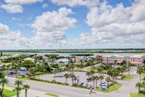 Remodeled eighth floor gem offers stunning sunrise to sunset views, book today