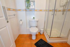 Central Limerick 4 Bed - Spacious City Stay