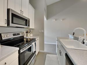 Summer Place 671