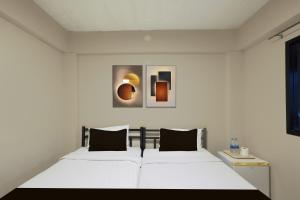 RQ Bangkok Huai Khwang by Collection O