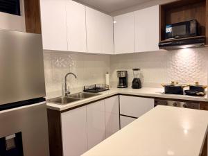 Apartamento moderno en Laureles excelente sector cerca al Portal del Quindio