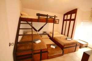 Refugio del Capitán Boca de Aroa Tucacas