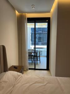 Peaceful, Luxurious, and Elegant Haven Terrace & Parking
