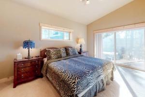 Beautiful Home Amid the Trees Tahoe Donner