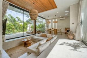 New 2BR Villa w Pool and Rooftop in Bingin