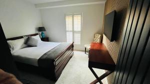 Grass Court Terrace - walking distance from Wimbledon Championships