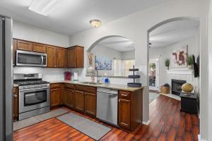 Leander Home with Shaded Backyard, Games and Grill