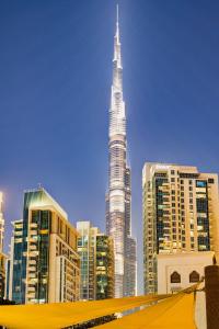 Chic 1 bed with lawn Zanzabeel Near Burj Khalifa