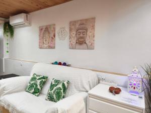 La casa del Buda Cerca de la playa con piscina