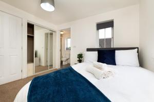 3-Bedroom Home - Sleeps 6 - Parking - Contractors