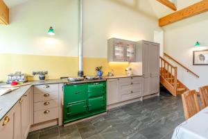 3 Bed in Keswick oc-sz142