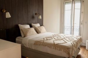 Spacious Designer Apartment near Montmartre