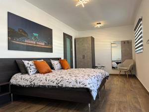 Luzzu Harbour Suites Modern 2BR in Marsaxlokk