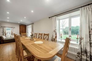 Luxury country oak beamed peaceful retreat
