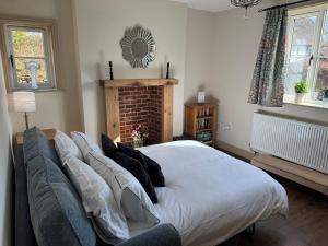 Luxury country oak beamed peaceful retreat