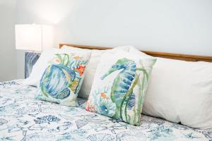 4B Balcony Beachfront access to Indian Rocks Beach