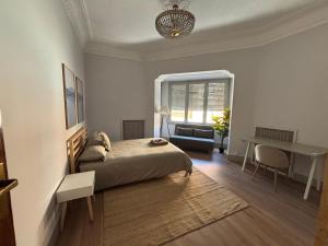 Family home with pool and garden in Tudela center