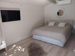 Chalet cosy avec terrasse & hamac, calme, proche plage, parking