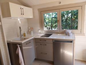 Chalet cosy avec terrasse & hamac, calme, proche plage, parking